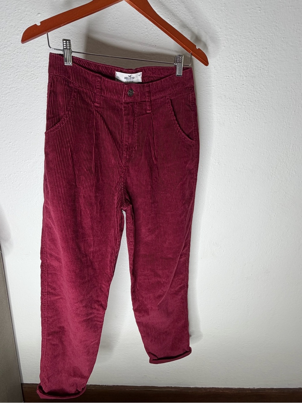 Hollister Womens W27 Ultra High Rise Corduroy Pants  Red Tapered Leg.